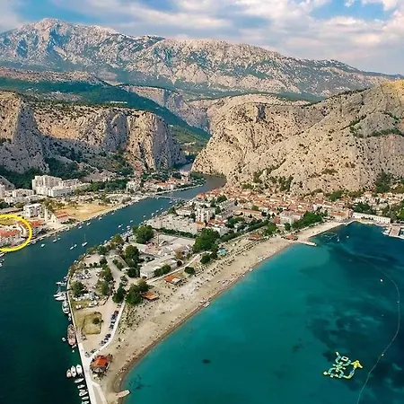 Modern New Flat Next To River Cetina