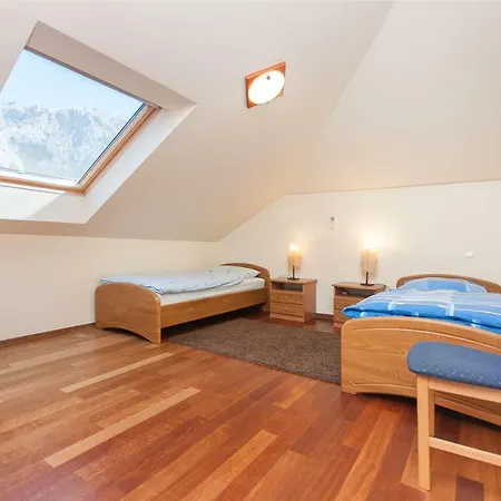 아파트 Modern New Flat Next To River Cetina 오미스