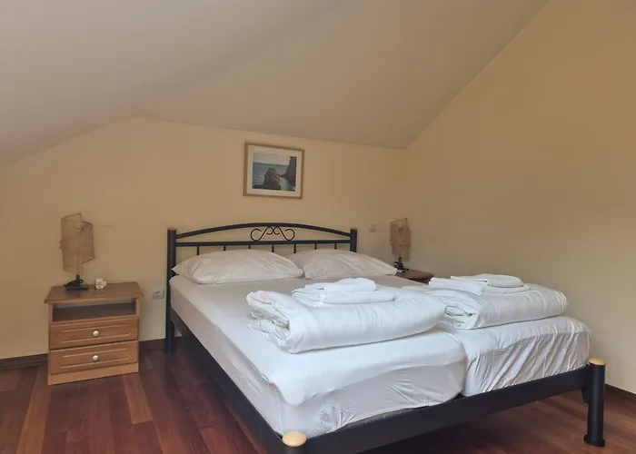 Modern New Flat Next To River Cetina Apartamento *